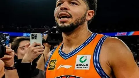 蘭開諷刺：米切爾籃板力不復昔日，年紀逼近三十實難維持強勁